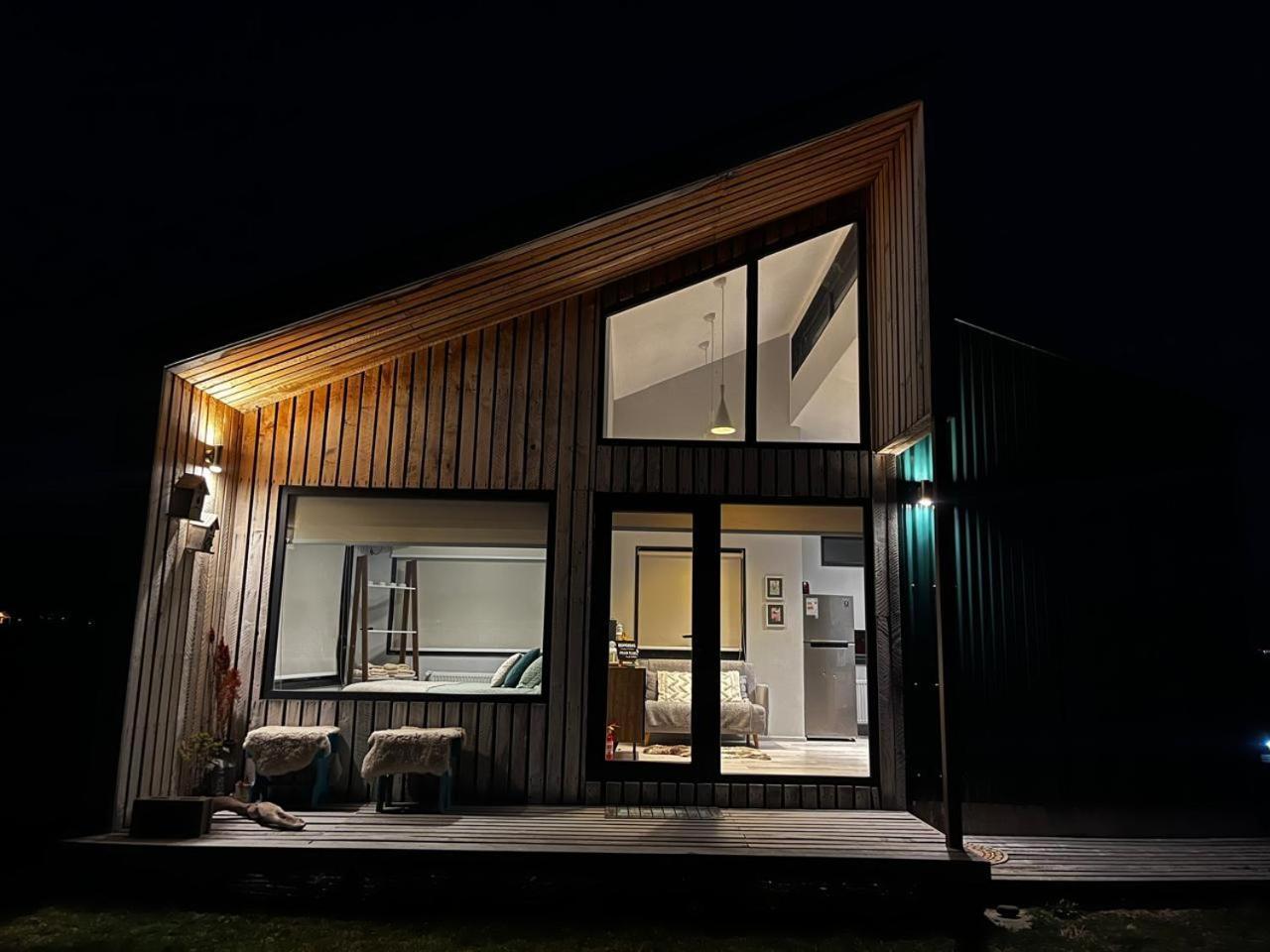 Cabana Julian Elias Verde Puerto Natales Exterior photo